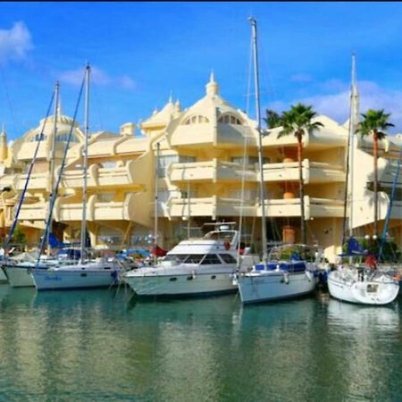 Comfortable Studio With Sea View In Benalmadena 30 M² Pool Buitenkant foto