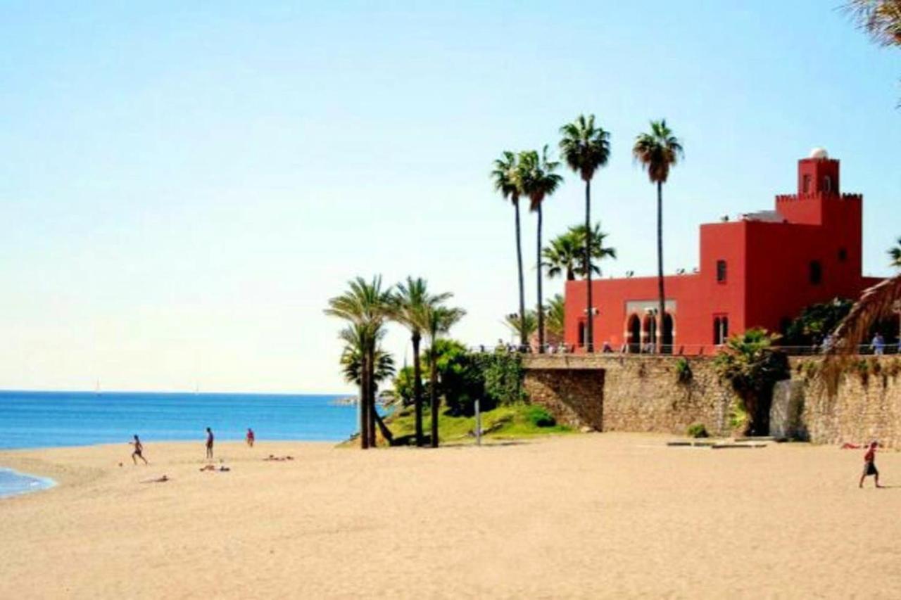 Comfortable Studio With Sea View In Benalmadena 30 M² Pool Buitenkant foto