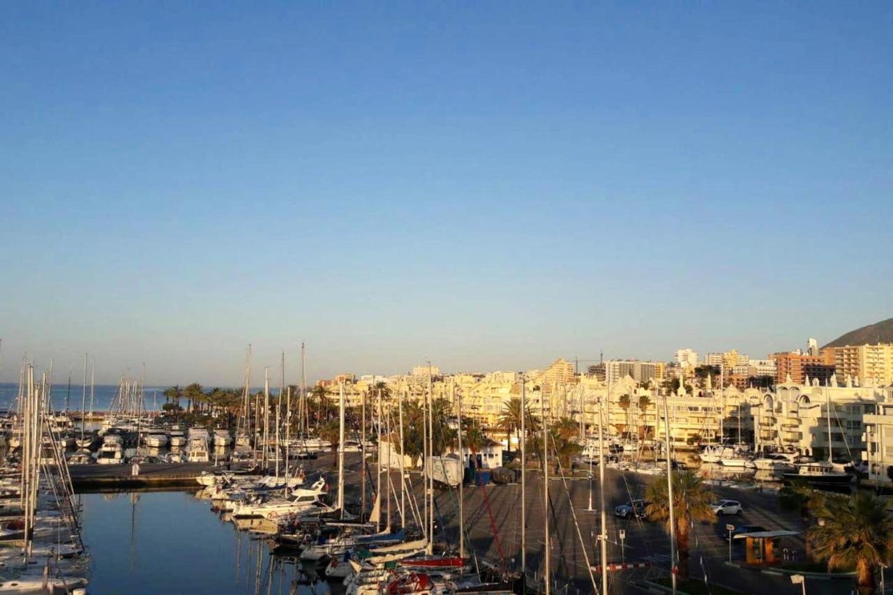 Comfortable Studio With Sea View In Benalmadena 30 M² Pool Buitenkant foto
