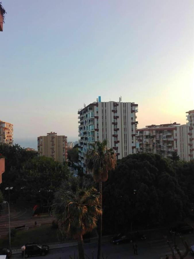 Comfortable Studio With Sea View In Benalmadena 30 M² Pool Buitenkant foto