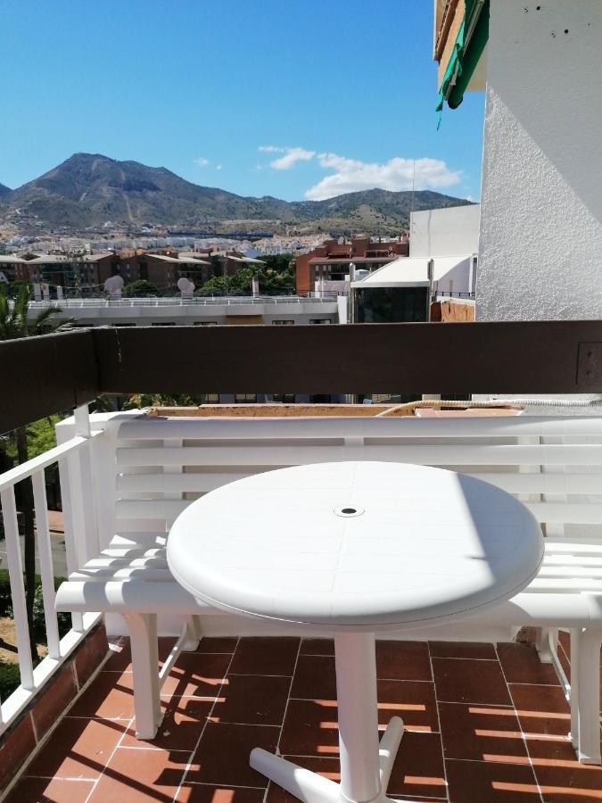 Comfortable Studio With Sea View In Benalmadena 30 M² Pool Buitenkant foto